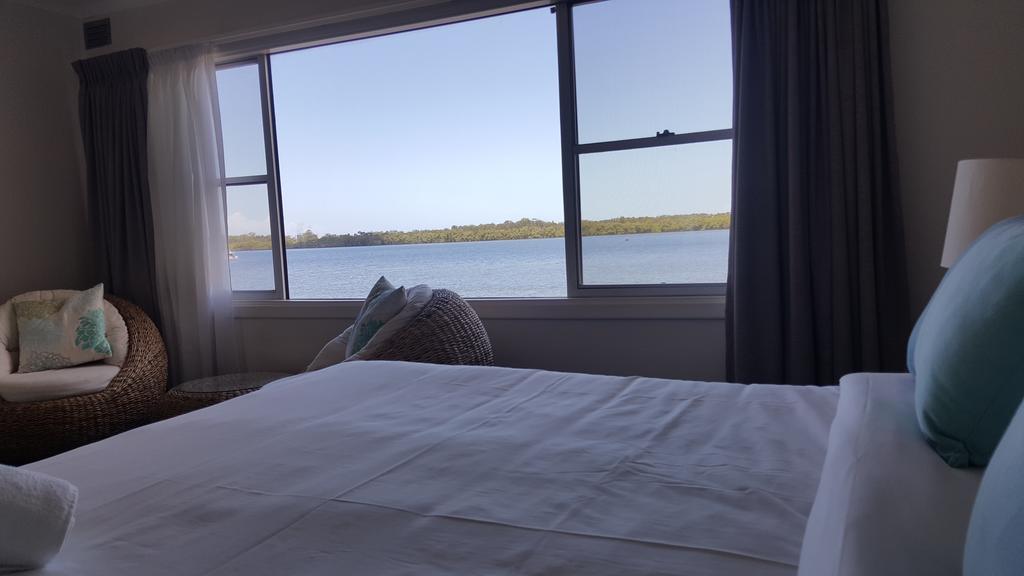Villa Riviera On River Front Ballina Exterior foto
